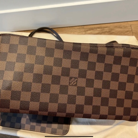 SOLD!! Authentic Louis Vuitton Neverfull MM Damier ebene - Picture 6 of 6